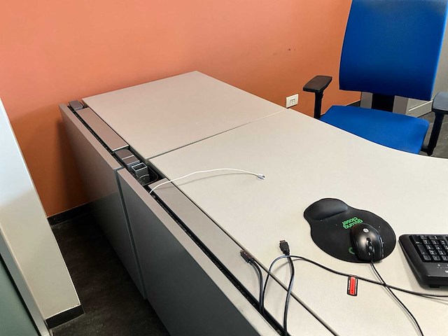 Mewaf hoekbureau + vergaderset - afbeelding 5 van  17