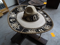 Mexikaanse sombrero - afbeelding 2 van  4