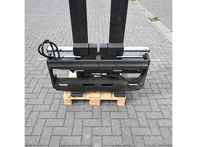 Meyer hydraulische viervorkversteller- heftruck toebehoren - afbeelding 2 van  3