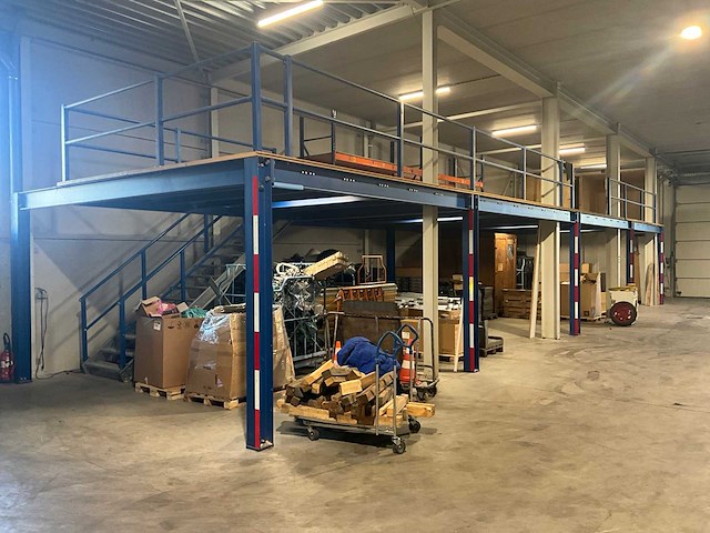 Mezanninne - afbeelding 1 van  12