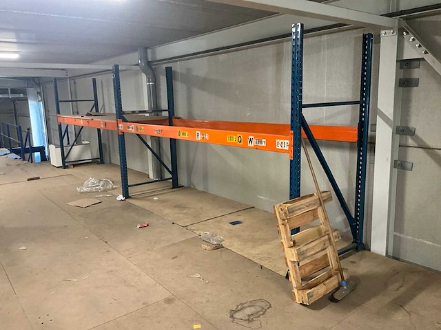 Mezanninne - afbeelding 8 van  12