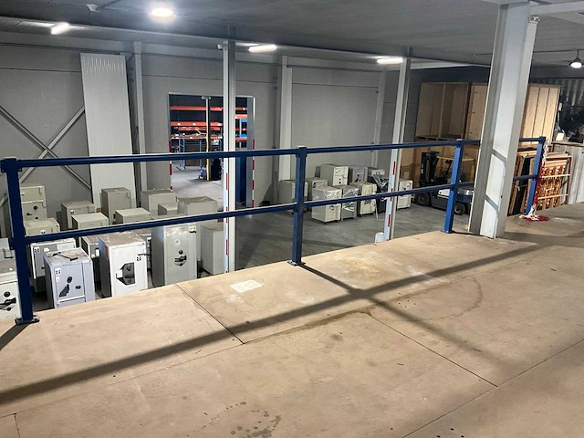 Mezanninne - afbeelding 9 van  12