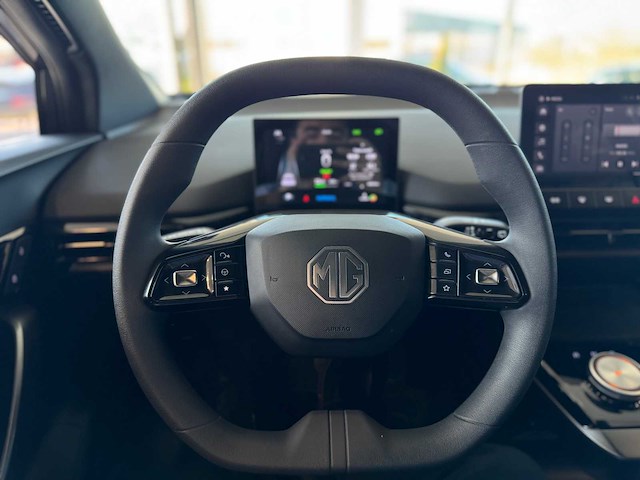 Mg mg4 comfort 51 kwh - afbeelding 32 van  46