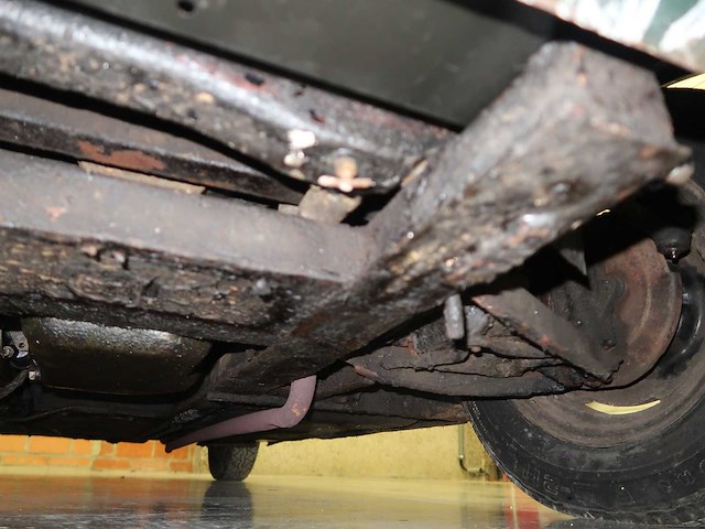 Mg midget - afbeelding 14 van  17