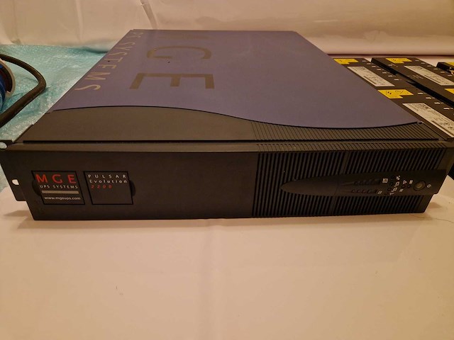 Mge - pulsar evolution 2200 - ups - afbeelding 1 van  3