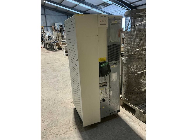 Mge galaxy 3000 ups-systeem - afbeelding 2 van  8