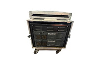 Mh4 (40 channels) + 2x psu incl flightcases - afbeelding 1 van  1