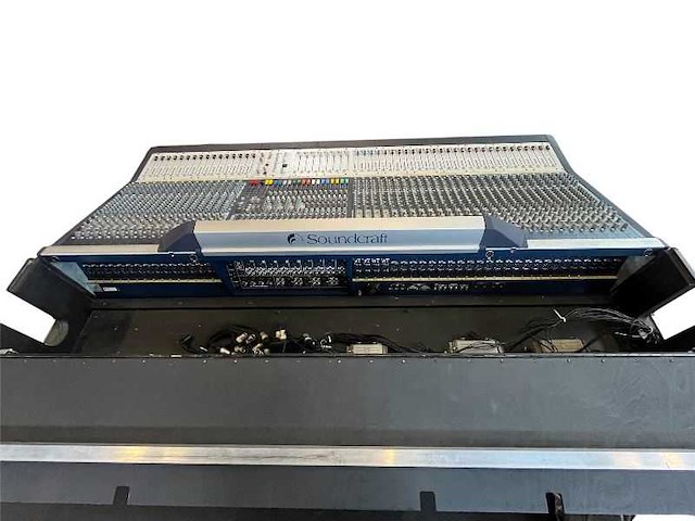 Mh4 (40 channels) + 2x psu incl flightcases - afbeelding 1 van  1