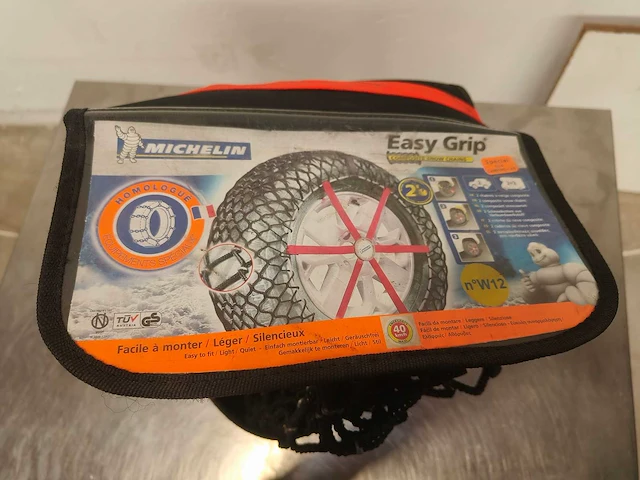 Michelin - easygrip w12 - sneeuwsokken michelin - afbeelding 2 van  6