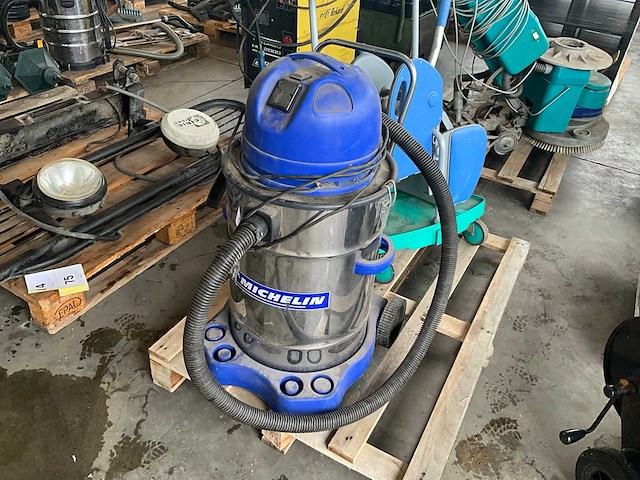 Michelin 1500 w stofzuiger - afbeelding 1 van  6