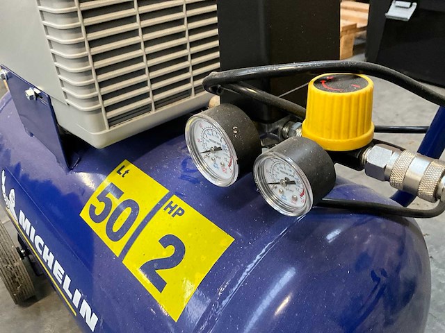 Michelin 50lt 2 hp compressor - afbeelding 6 van  6