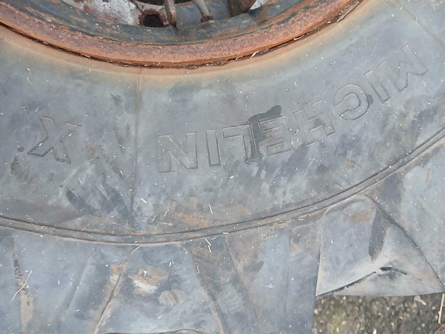 Michelin bandenkraanband 18r19.5 - heavy duty - afbeelding 3 van  4