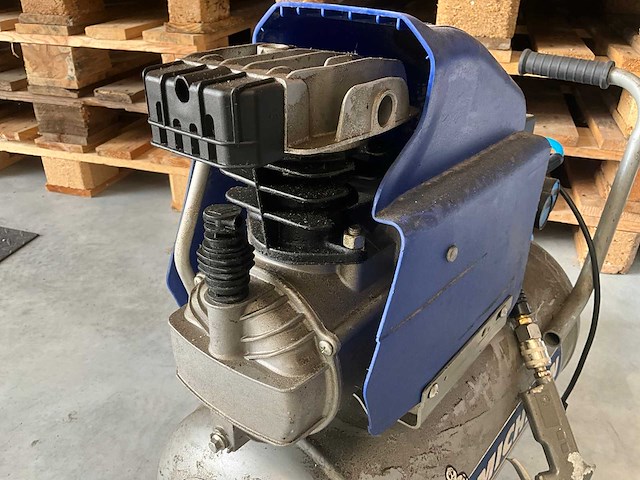 Michelin hp 2.0 peak luchtcompressor - afbeelding 4 van  5