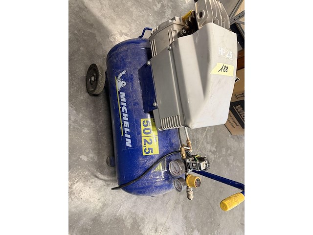 Michelin mb24 luchtcompressor - afbeelding 3 van  3