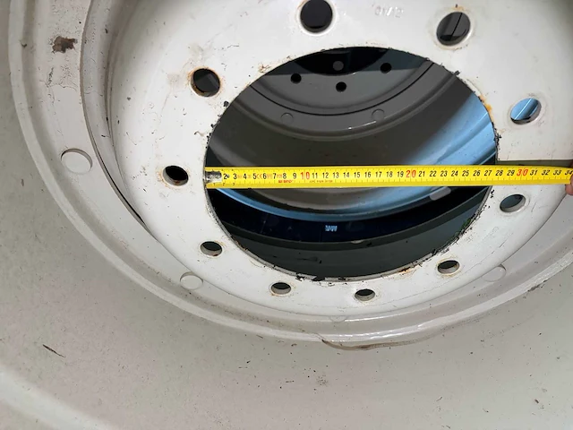 Michelin multibib 650/65r38 op valtra velg tractor banden (2x) - afbeelding 2 van  2