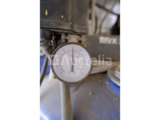 Michelin mvx 300 rechtopstaande compressor - afbeelding 2 van  10