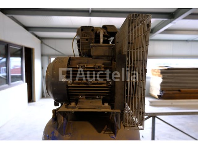 Michelin mvx 300 rechtopstaande compressor - afbeelding 10 van  10