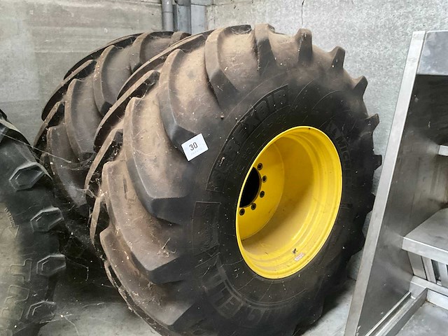 Michelin tractorband met velg (2x) - afbeelding 1 van  8