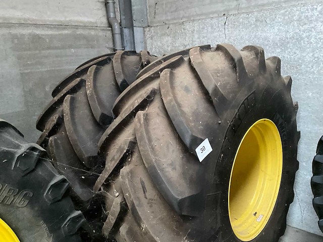 Michelin tractorband met velg (2x) - afbeelding 8 van  8
