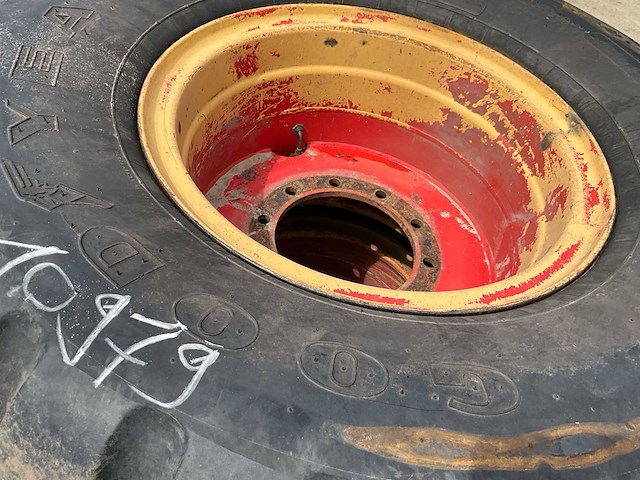 Goodyear - unisteel 650/55 r25 - band op velg (2x) - afbeelding 5 van  6