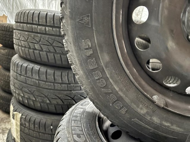 Michelin winterbanden op velg - afbeelding 4 van  4