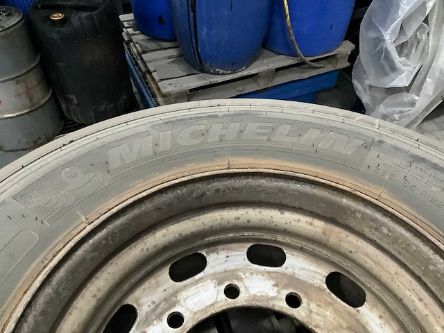 Michelin xte3 radiaalband - afbeelding 7 van  8