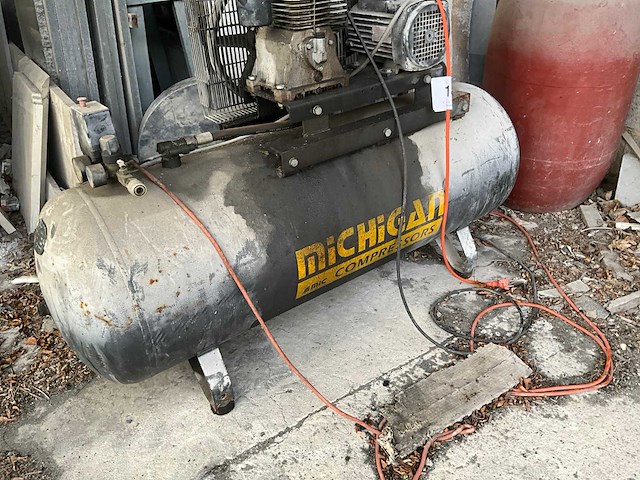 Michigan luchtcompressor - afbeelding 2 van  5