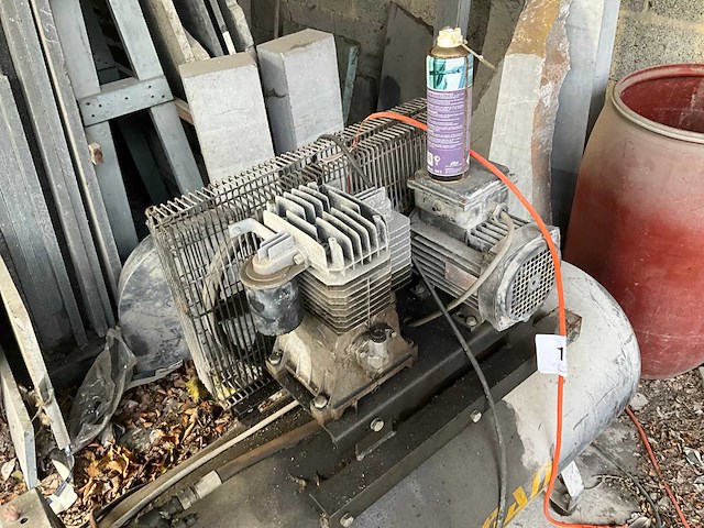 Michigan luchtcompressor - afbeelding 3 van  5