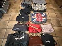 Micky mouse handtassen + divers - afbeelding 1 van  4