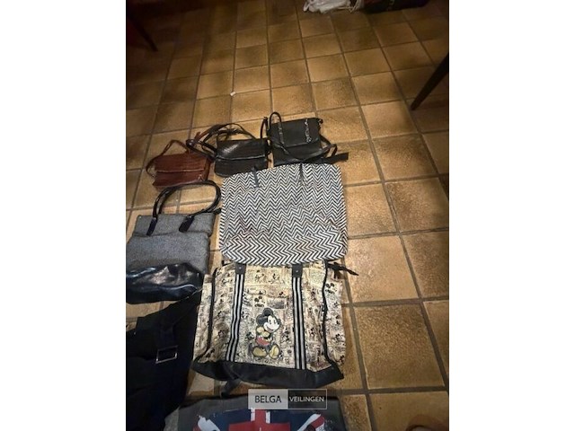 Micky mouse handtassen + divers - afbeelding 4 van  4