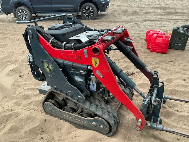 Micro bull pro ii 200 mini lader - afbeelding 11 van  15