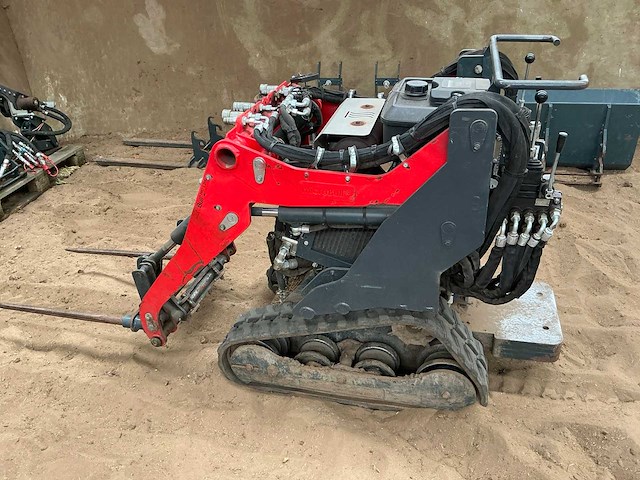 Micro bull pro ii 200 mini lader - afbeelding 8 van  15