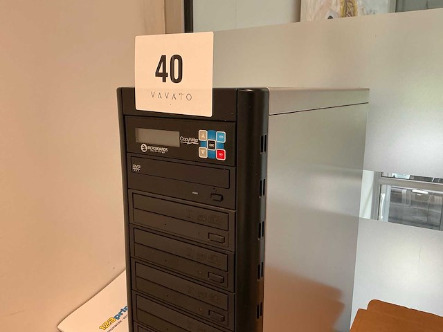 Microboards cd/dvd duplicator toren - afbeelding 2 van  4