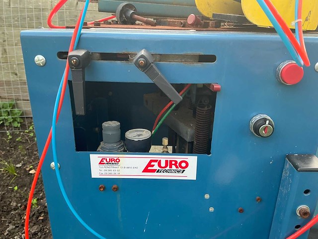 Microcom assambleuse deuvelinvoermachine - afbeelding 7 van  9