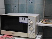 Microgolfoven, koffieapparaat senseo en waterkoker - afbeelding 1 van  1