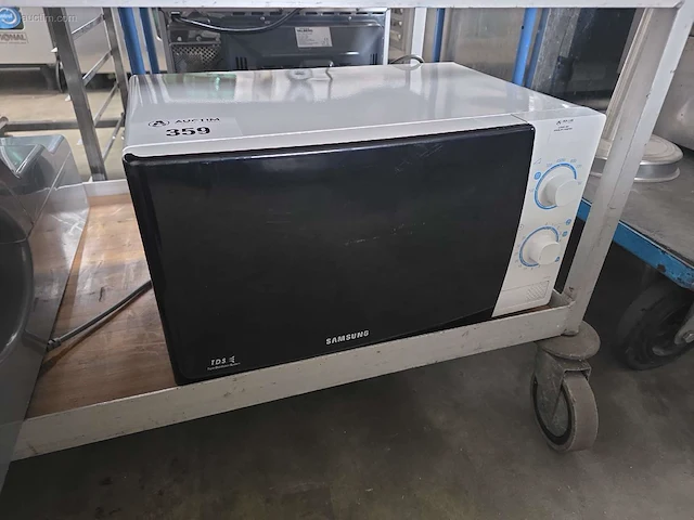 Microgolfoven samsung me711k - afbeelding 1 van  3