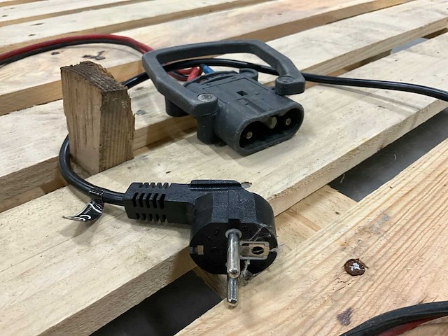 Micropower smc-hf acculader - afbeelding 5 van  5