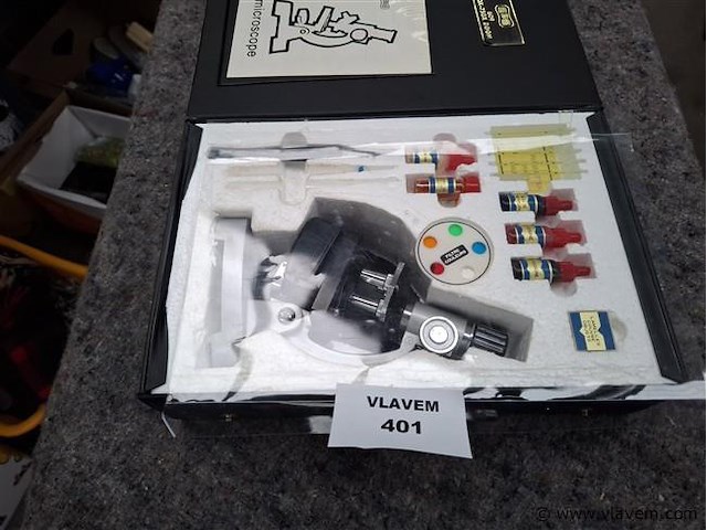 Microscoop - afbeelding 1 van  3