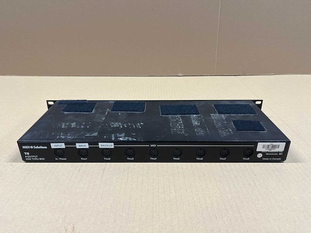 Midi solutions t8 8-output midi thru box - afbeelding 6 van  6