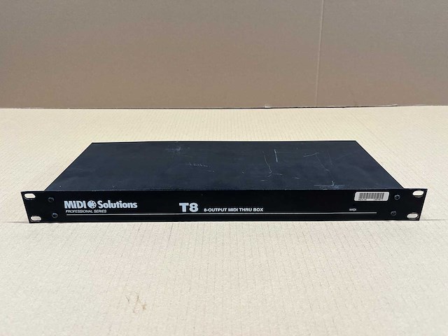 Midi solutions t8 8-output midi thru box - afbeelding 1 van  6