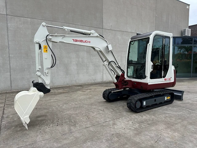 Midigraafmachine takeuchi tb135 diesel 2012 - afbeelding 1 van  1