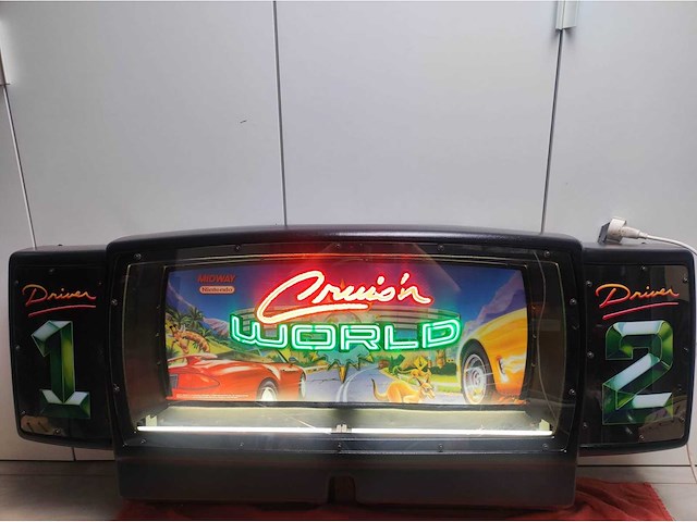 Midway nintendo - decor object - afbeelding 1 van  2