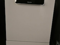 Miele afwasmachine - afbeelding 1 van  4