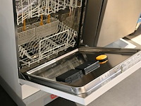 Miele afwasmachine - afbeelding 3 van  4