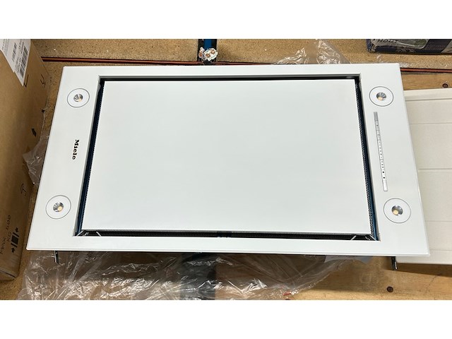 Miele dampkap - afbeelding 1 van  8