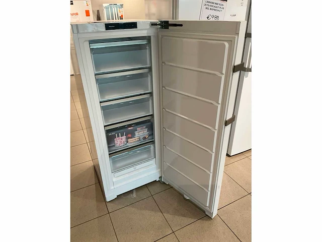 Miele fn 4722 e vriezer - afbeelding 6 van  6