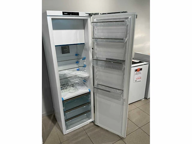 Miele k 7744 e inbouw koelkast met vriesvak - afbeelding 6 van  9