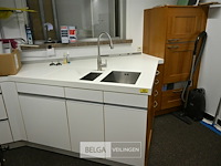 Miele keuken met corian blad - afbeelding 3 van  4