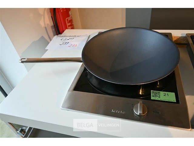 Miele kookplaat met wok - afbeelding 3 van  3