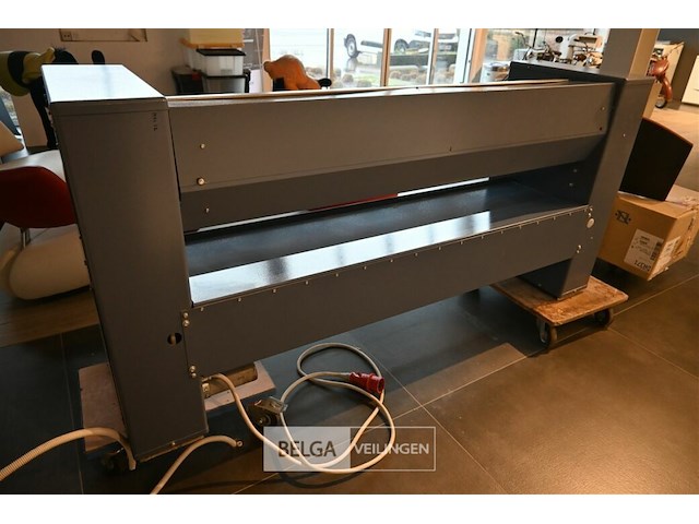 Miele professionele strijkmachine - afbeelding 3 van  5